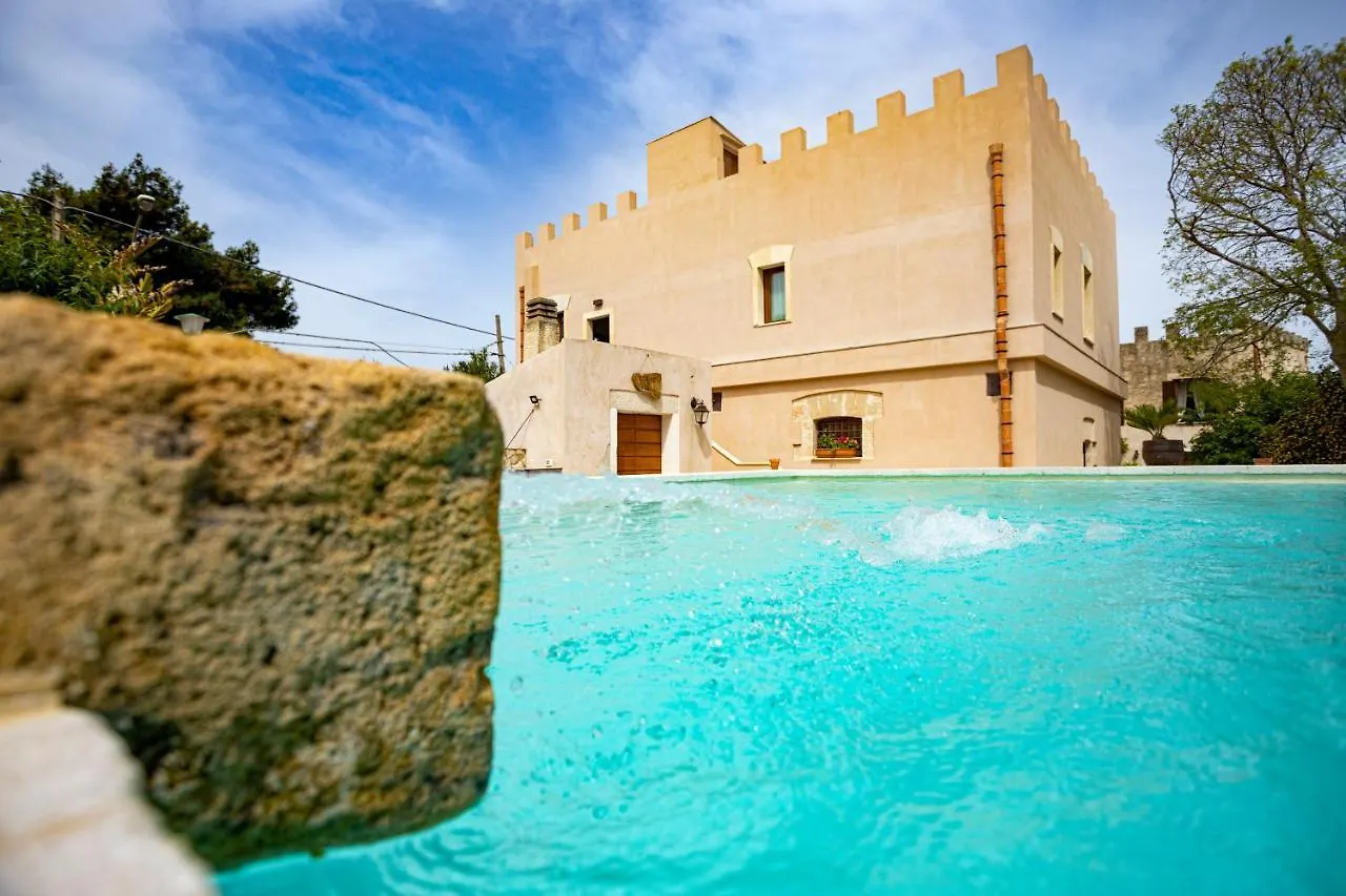 Antica Fortezza Villa Fontana Valderice 0*,  Italie