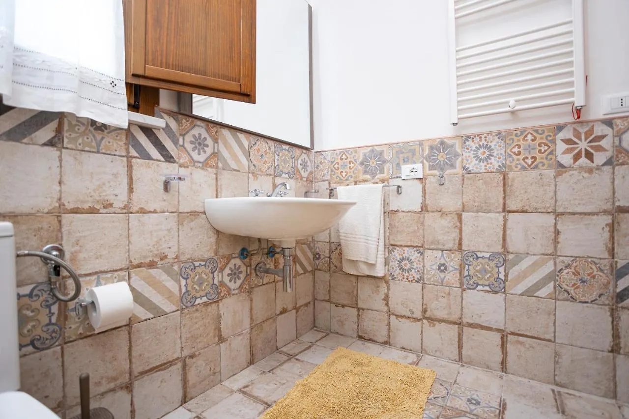 Antica Fortezza Villa Fontana Valderice 0*,